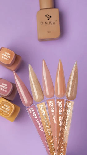 DNKa’ Krycí báze #0030 Luxurious, 12 ml, s jemným třpytem