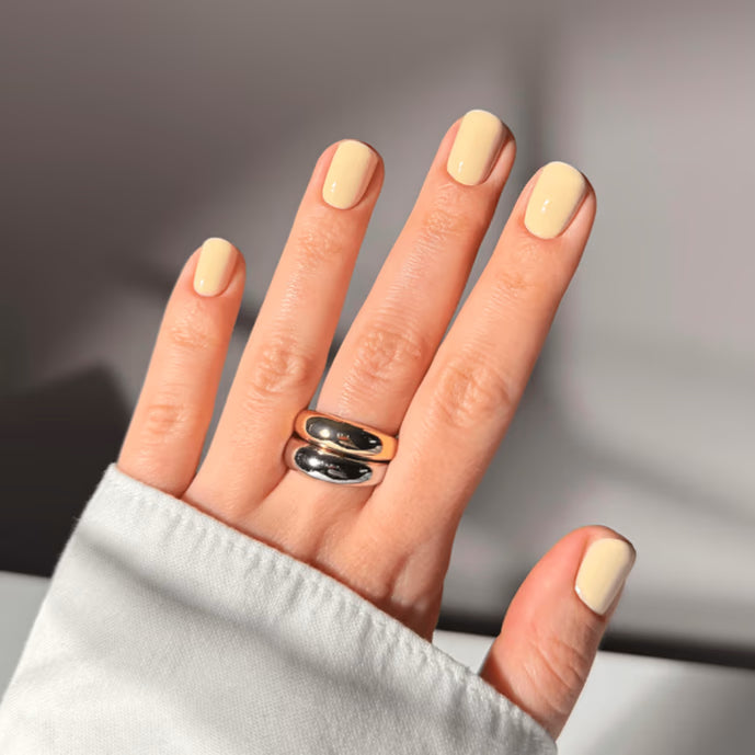 DARK Gel lak 144, 10 ml, broskvový