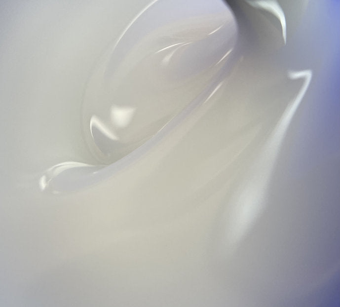 TOUCH Tekutý stavební gel 01, 15 ml, mléčný