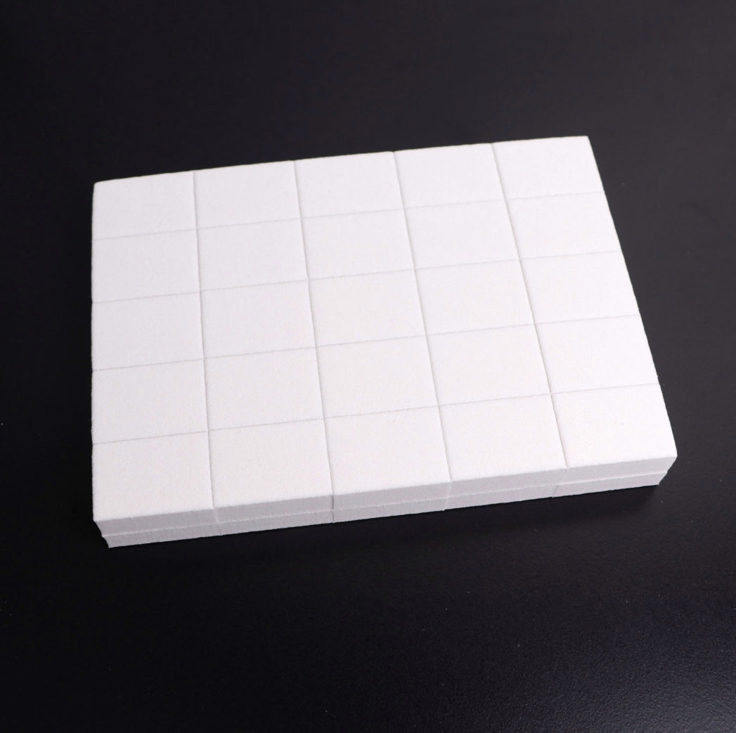 Sada brusných bloků 32 × 25 × 12 mm, bílá 120/120 pro Komilfo (50 ks v balení)