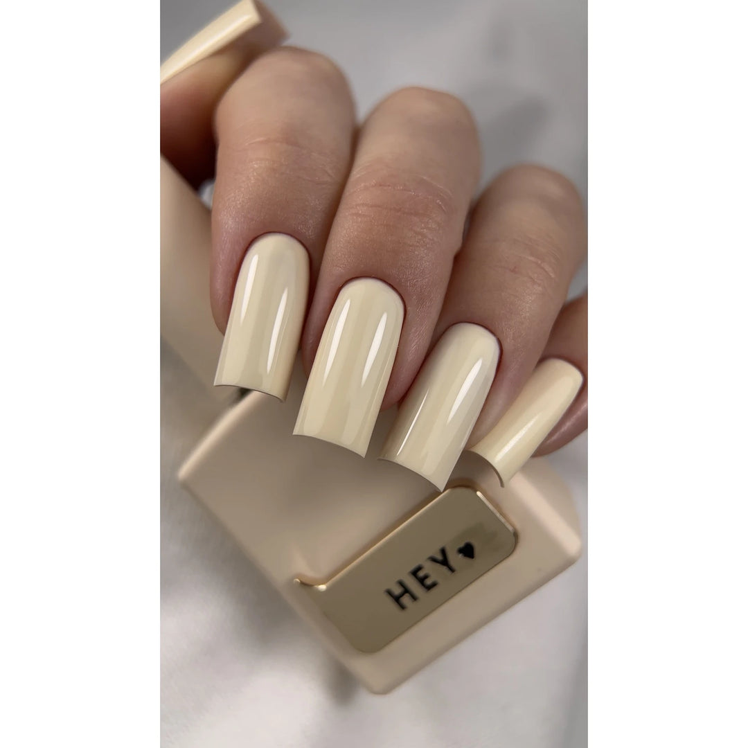 HEYLOVE Gel lak Cannoli Cream, 15 ml