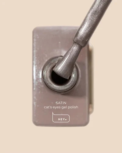 HEYLOVE Cat Eye Гель-лак SATIN, 15 мл