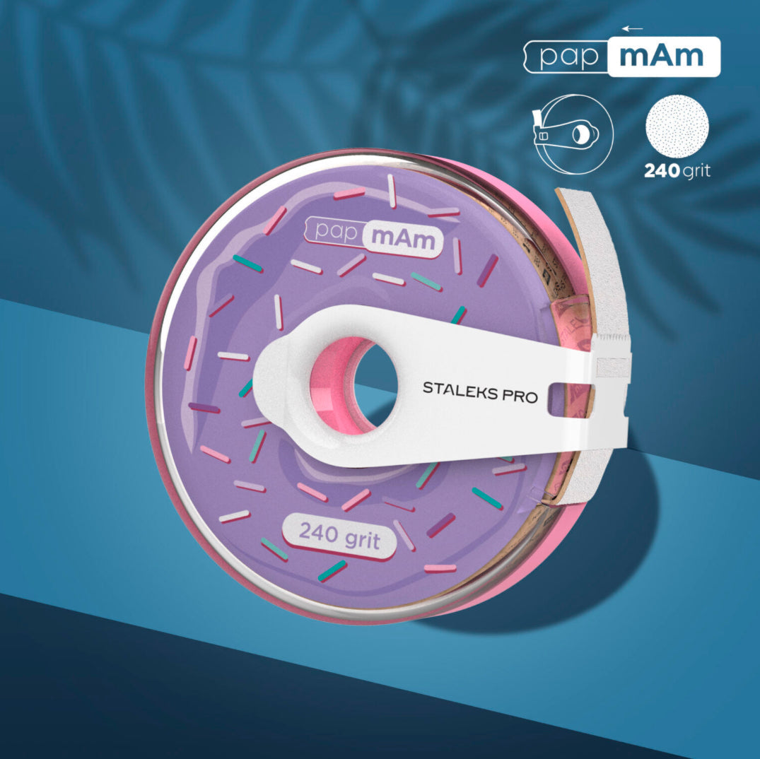 Bílá jednorázová brusná páska papmAm EXPERT v plastovém pouzdře Staleks Pro 240 grit ATC-240w