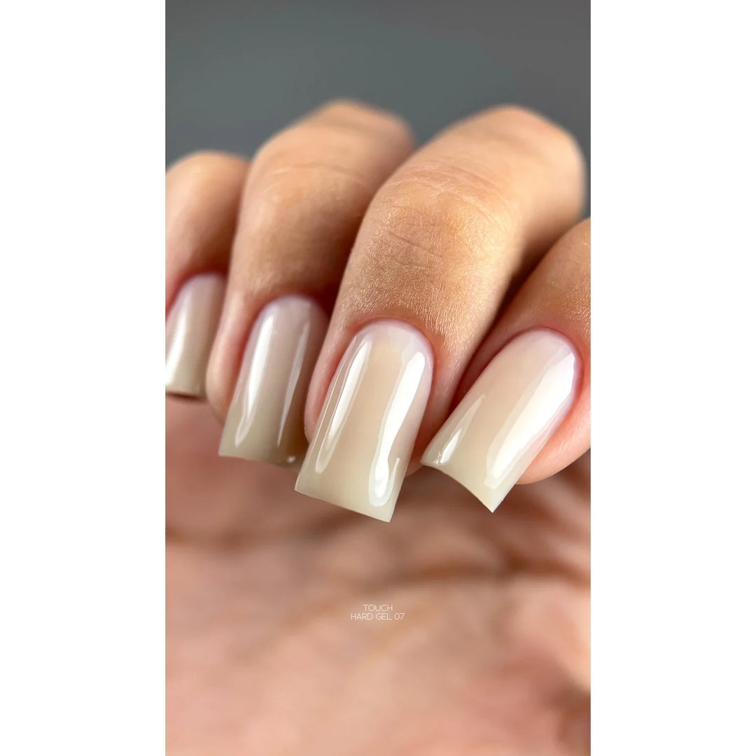 TOUCH Hard gel 7, 15 ml – manikúra na prodloužených nehtech