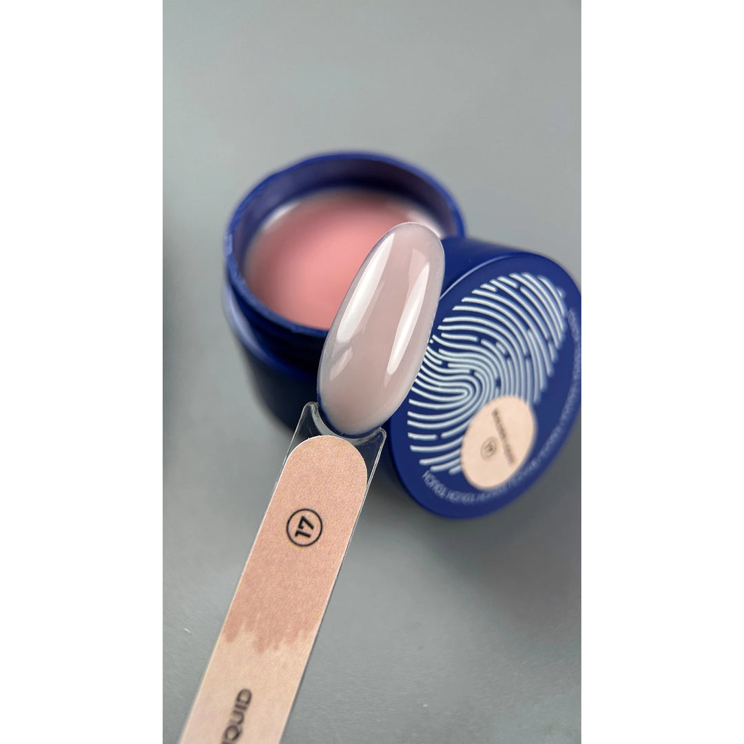 TOUCH Tekutý stavební gel 17, 15 ml