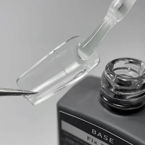 HEYLOVE Base Fix Tips, 15 ml – transparentní fixační báze pro gelové tipy