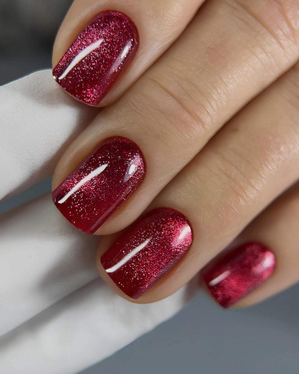 Dark Gel lak Cat Eye 05, 10 ml, červený