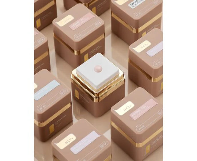 HEYLOVE Frame stavební gel „CORAL BLUSH“, 30 ml